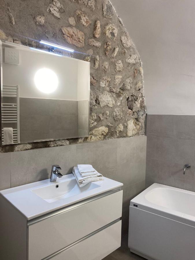 Castle Rhythm Inn Arco Esterno foto