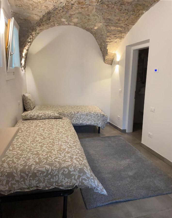 Castle Rhythm Inn Arco Esterno foto
